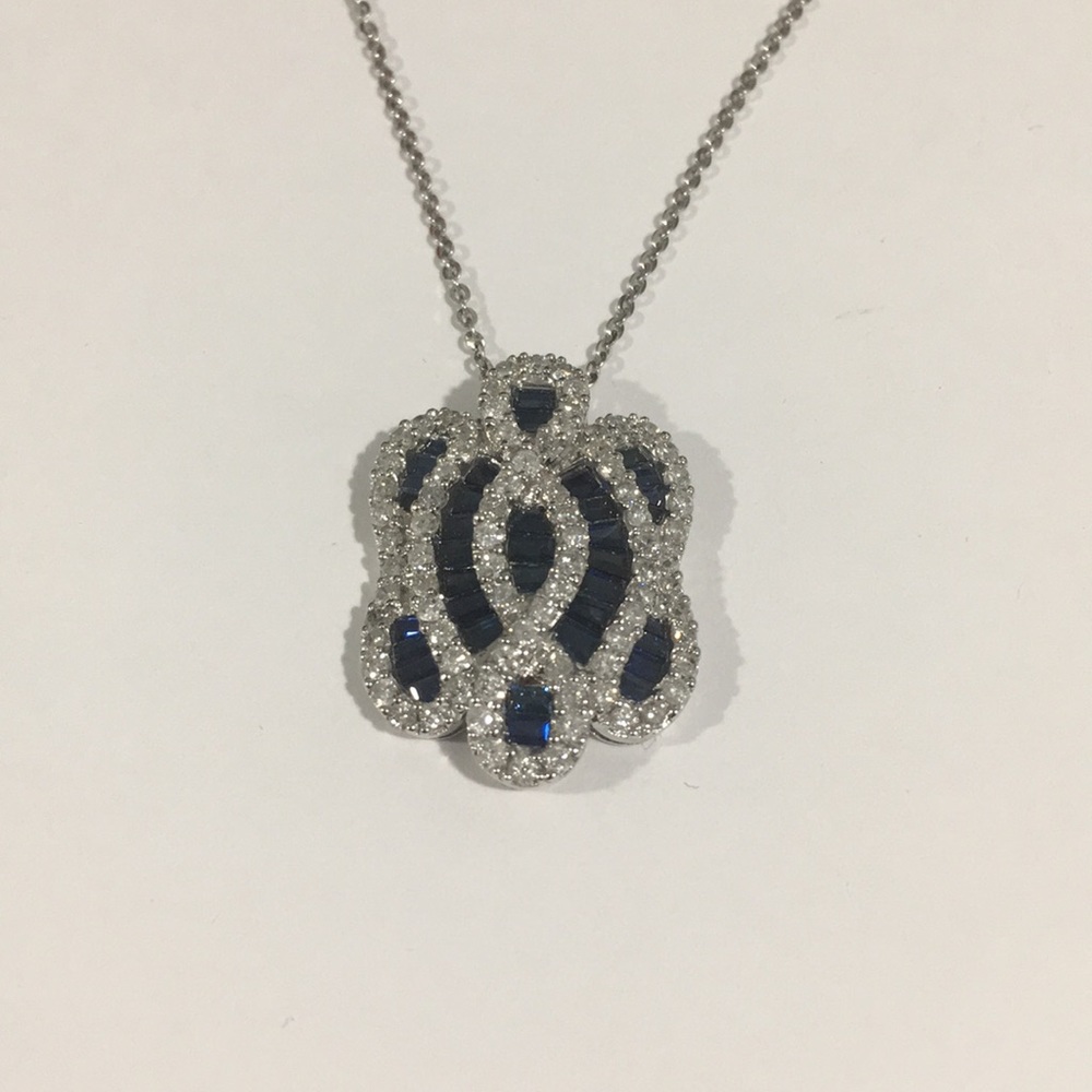 14k White Gold Diamond ๐ & Sapphire Pendant - Picture 4 of 6